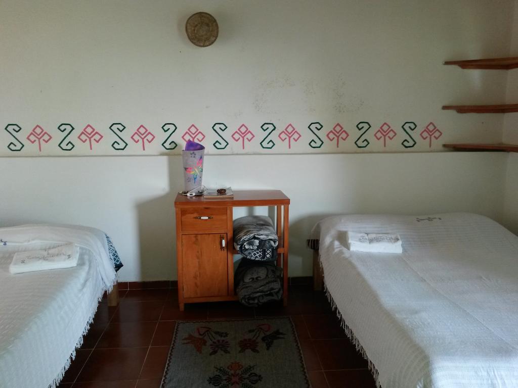 Hotel Taselotzin Cuetzalán del Progreso Pokoj fotografie